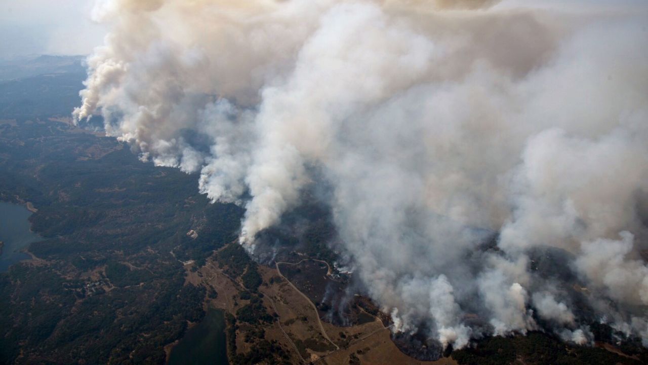 27 california wildfires 1009