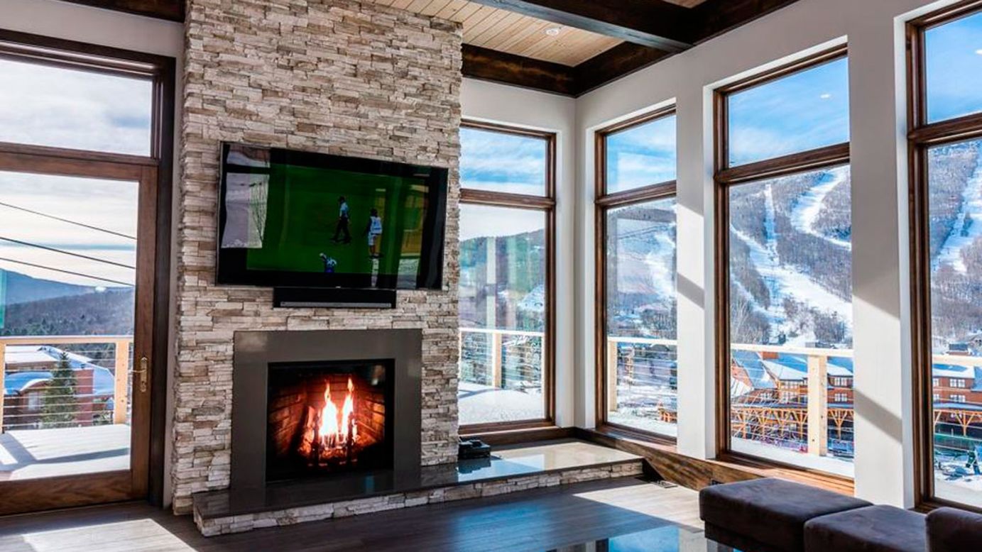 <strong>Stowe Mountain Lodge: </strong>A three-storey, five-bedroom lodge in Vermont that offers ski in/ski out access to Spruce Peak's mountain trails.