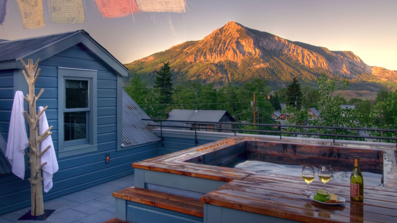 <strong>Scarp Ridge Lodge:</strong> Nestled in Crested Butte, this ski chalet comes with a personal chef, concierge service and a passageway to a 1000-acre private enclave of the Elk Mountains.