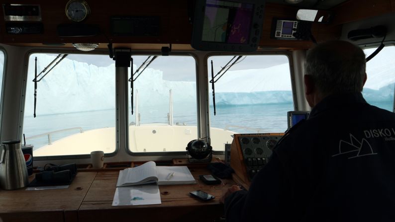 Boats can only pass through the icefjord in summer when a passage opens up between the icebergs. 