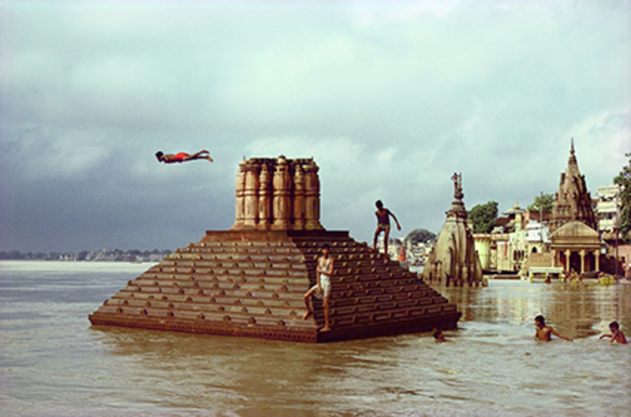 <a href="https://www.metmuseum.org/exhibitions/listings/2017/raghubir-singh-photographs" target="_blank" target="_blank">"Modernism on the Ganges: Raghubir Singh Photographs"</a> is on at The Met Breuer until Jan. 2, 2018.