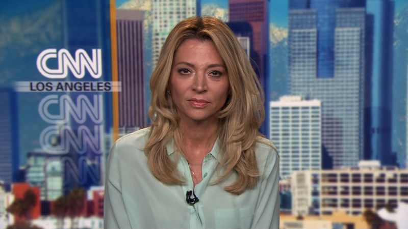 Actress: Weinstein got naked, chased me