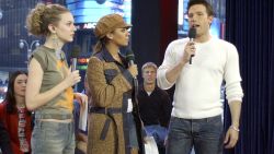 NEW YORK - FEBRUARY 13:  (U.S. TABS OUT) Actor Ben Affleck appears with VJ's Hilarie Burton and La La on MTV's "TRL" at the MTV Times Square Studios February 13, 2003 in New York City.  (Photo by Frank Micelotta/Getty Images)