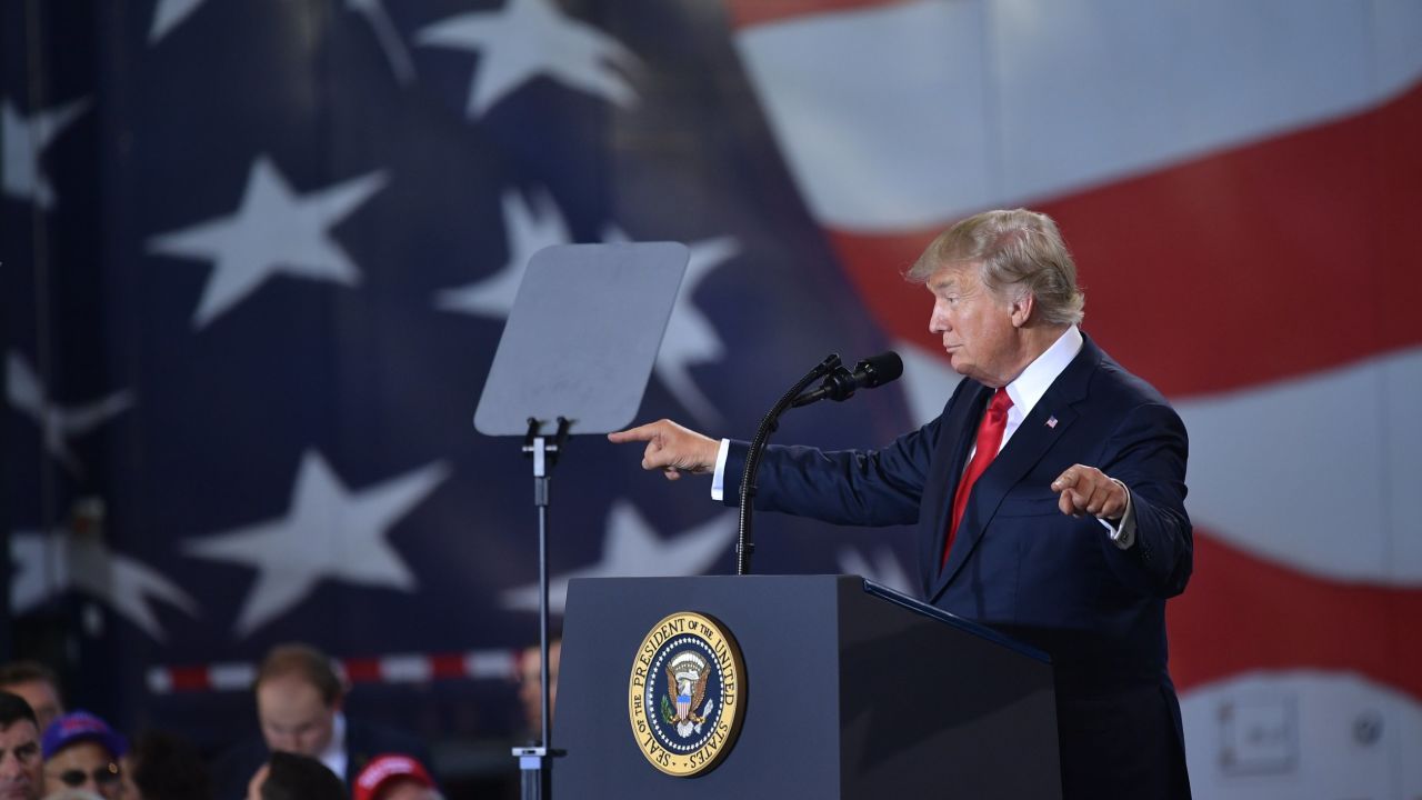 US President Donald Trump speaks on tax reform, at Harrisburg International Airport on October 11, 2017 in Middletown, Pennsylvania. (MANDEL NGAN/AFP/Getty Images)