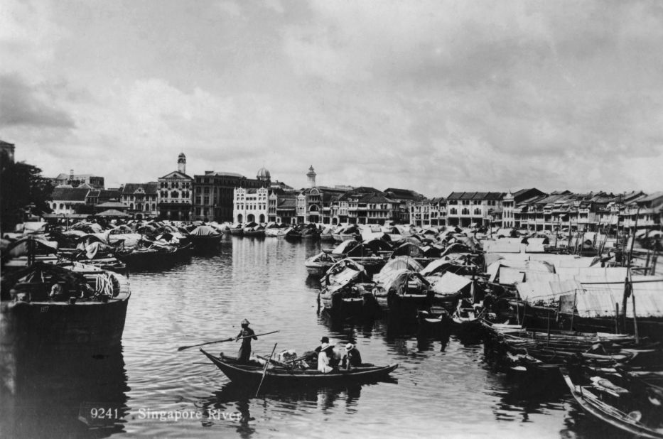 The Singapore River became a major trade port for the city in its early days.