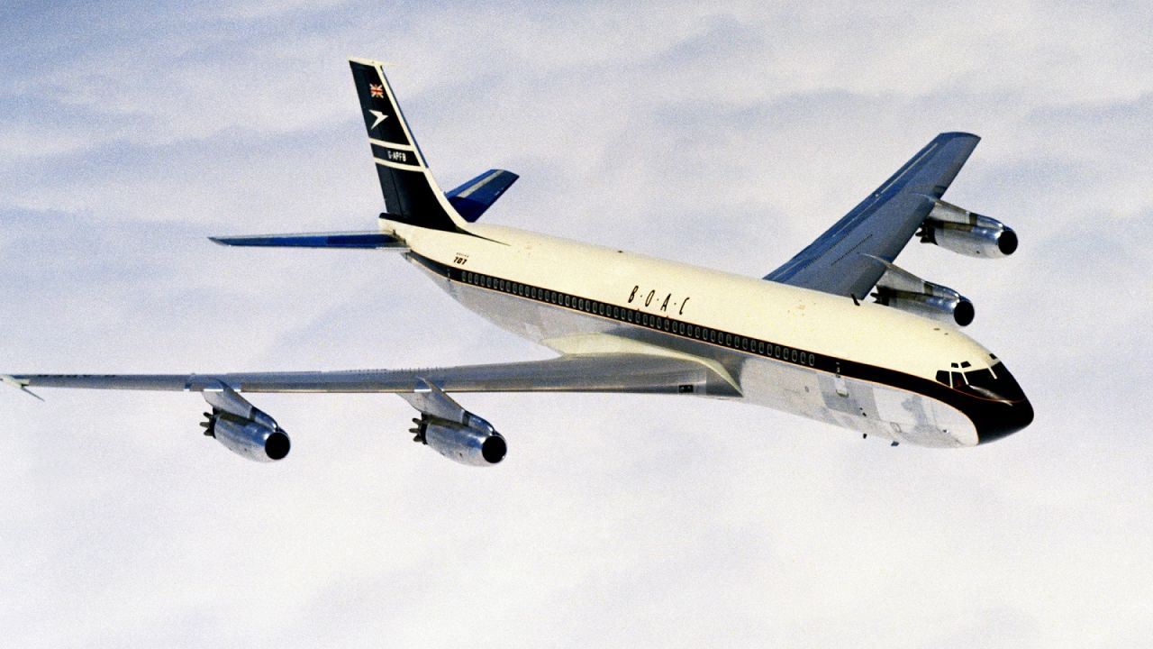 <strong>Air advance: </strong>In turn, BOAC ordered Rolls-Royce-powered 707s. The chrome finish was still very much in vogue.