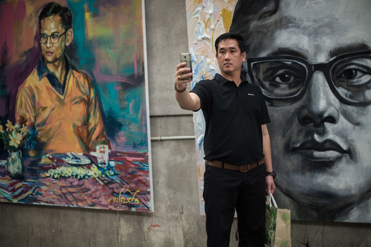<strong>What to wear: </strong>The majority of Thai people are wearing black clothing this week. Tourists are asked to dress respectfully during this period.