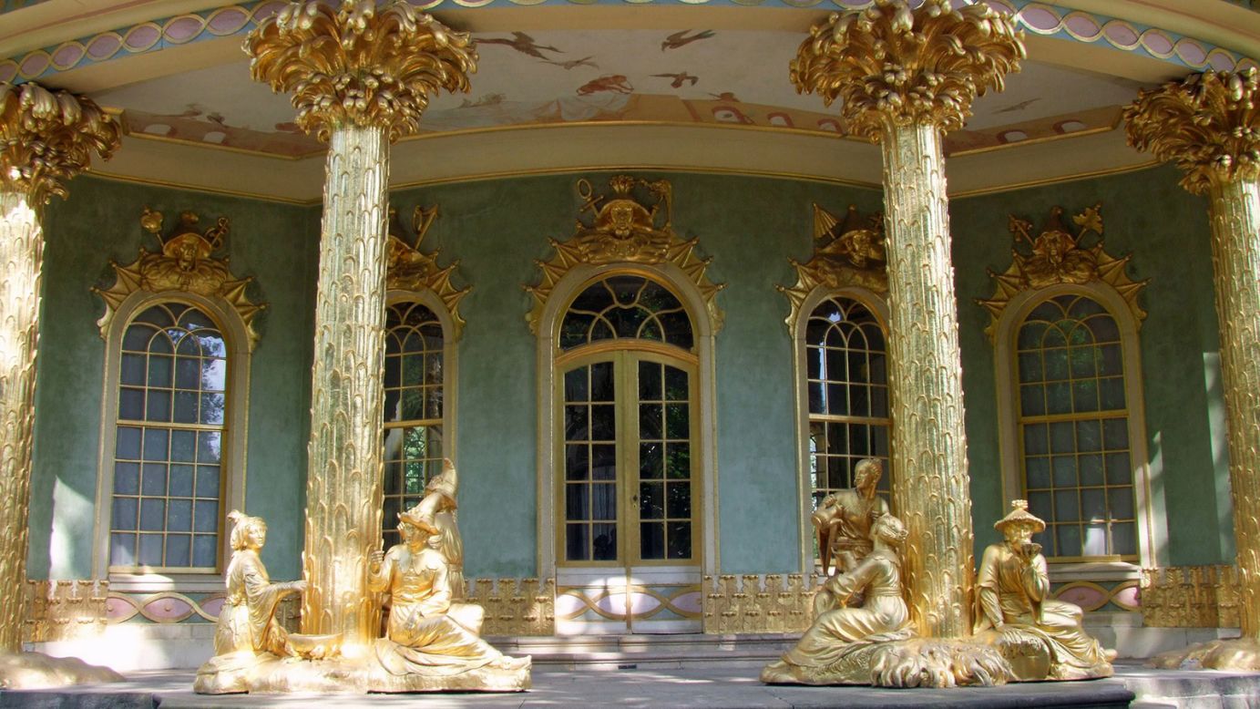 <strong>Sanssouci:</strong> The palace's name is French for "without worry."