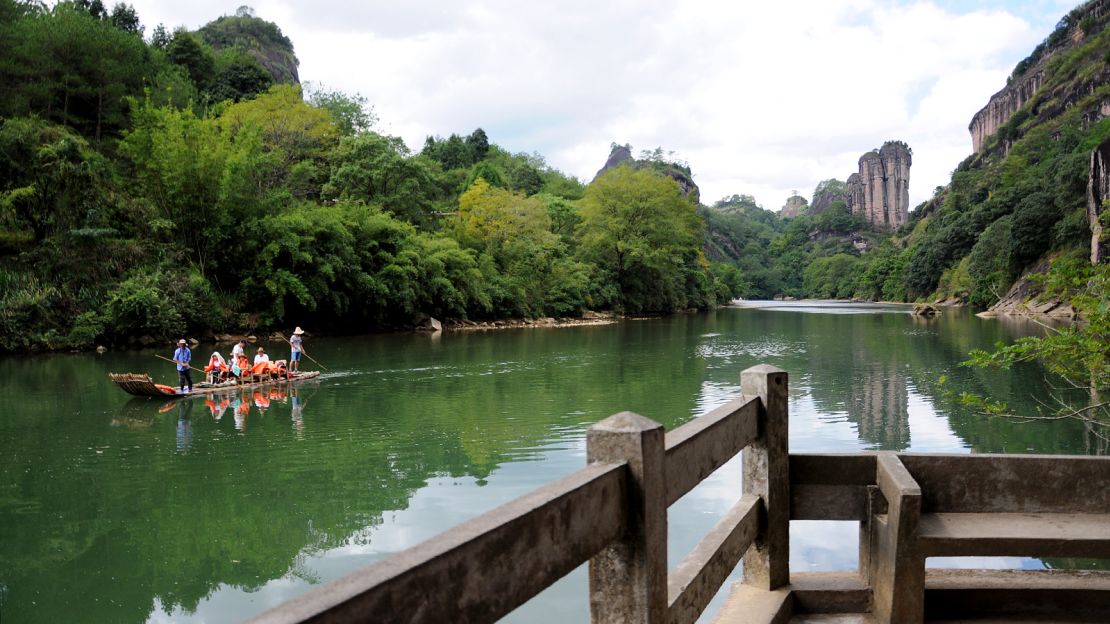 The sweat-free way to see Wuyishan.