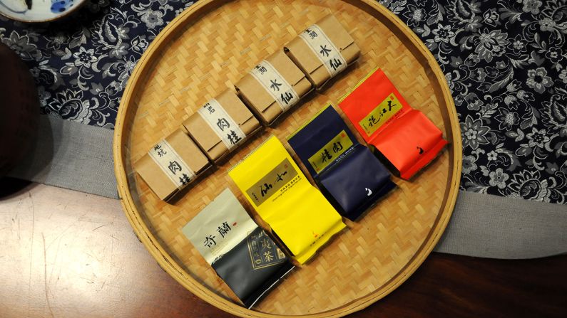 <strong>Souvenirs: </strong>Restaurant and tea house owners around China travel to local area tea houses to shop for Oolong teas. In addition to Da Hong Pao, rouguai and shuixian are some of the most popular Oolong teas from the area.