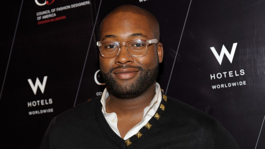 Fashion designer and popular "Project Runway" contestant <a href="http://www.cnn.com/2017/10/18/entertainment/mychael-knight-dead/index.html" target="_blank">Mychael Knight</a> died October 17 outside Atlanta, family spokesman Jerris Madison told CNN. Knight was 39. No cause of death was released.
