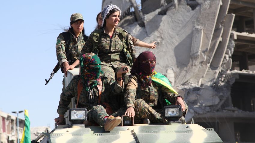 Female members of YPG.