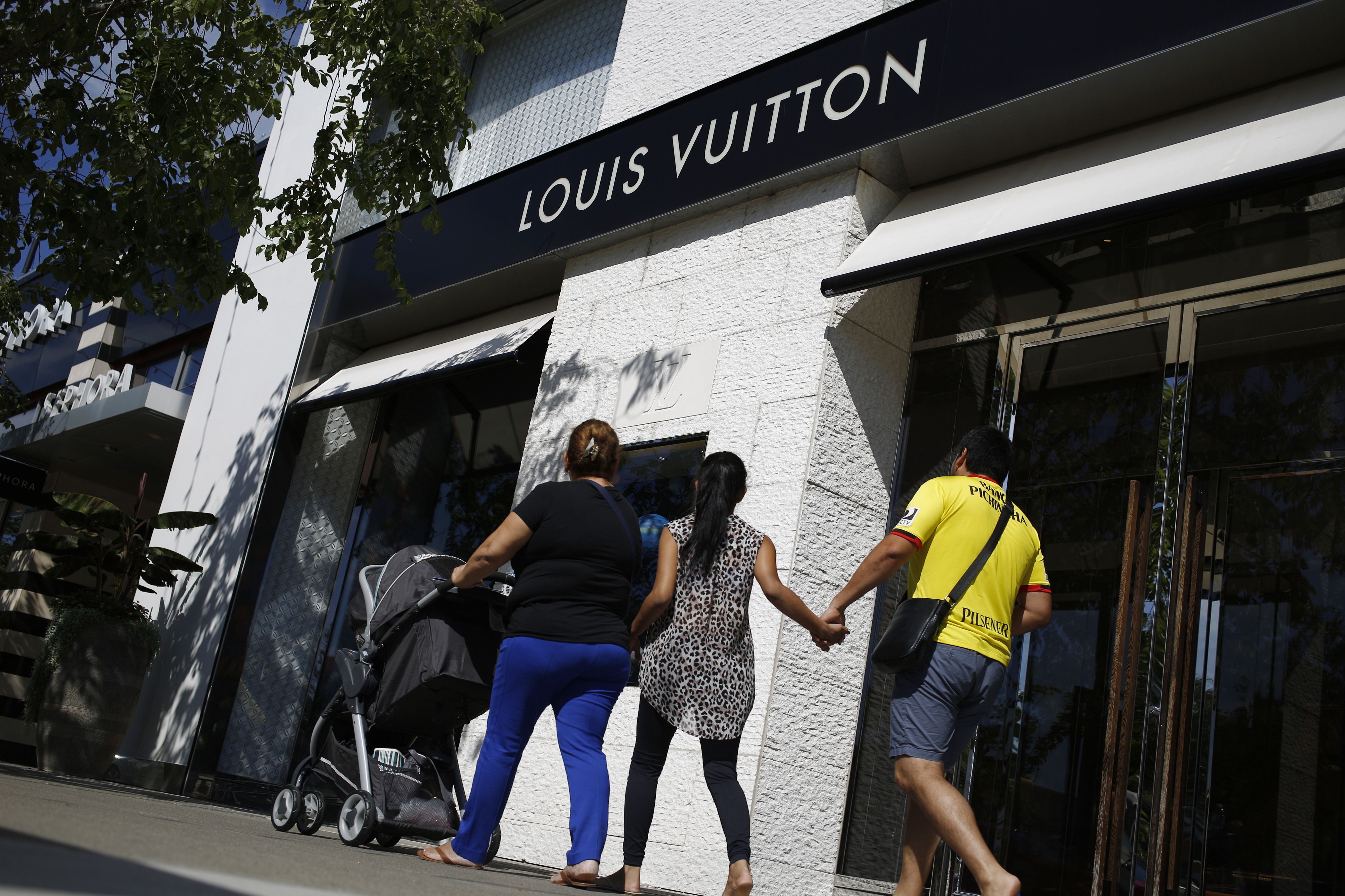Louis Vuitton Merchandise Stolen