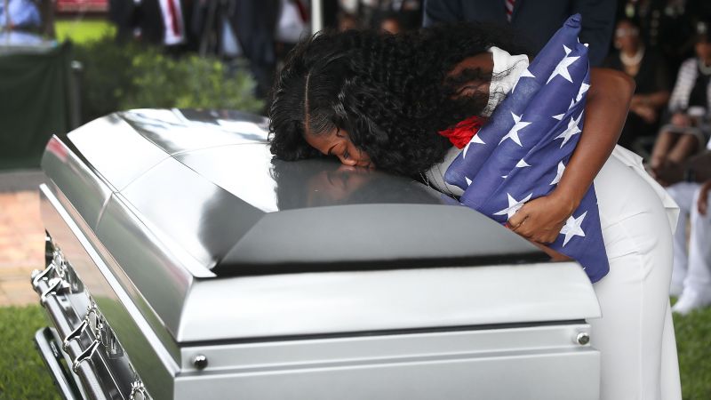 Trump Disputes Military Widows Account Of Condolence Call Cnn Politics