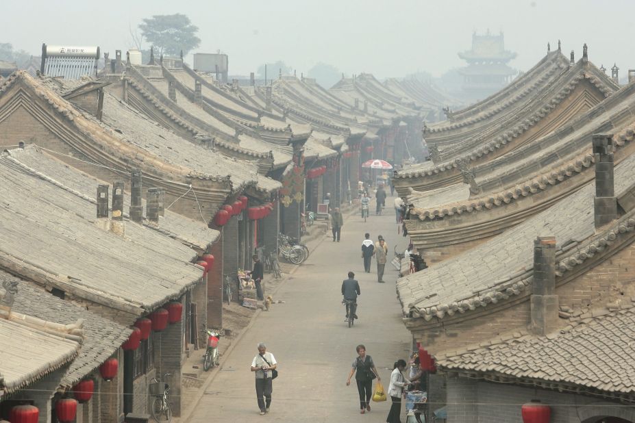 The ancient houses in Pingyao date as far back as the Ming dynasty (1368 to 1644).