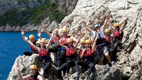 08-thrill-seeking-jumping