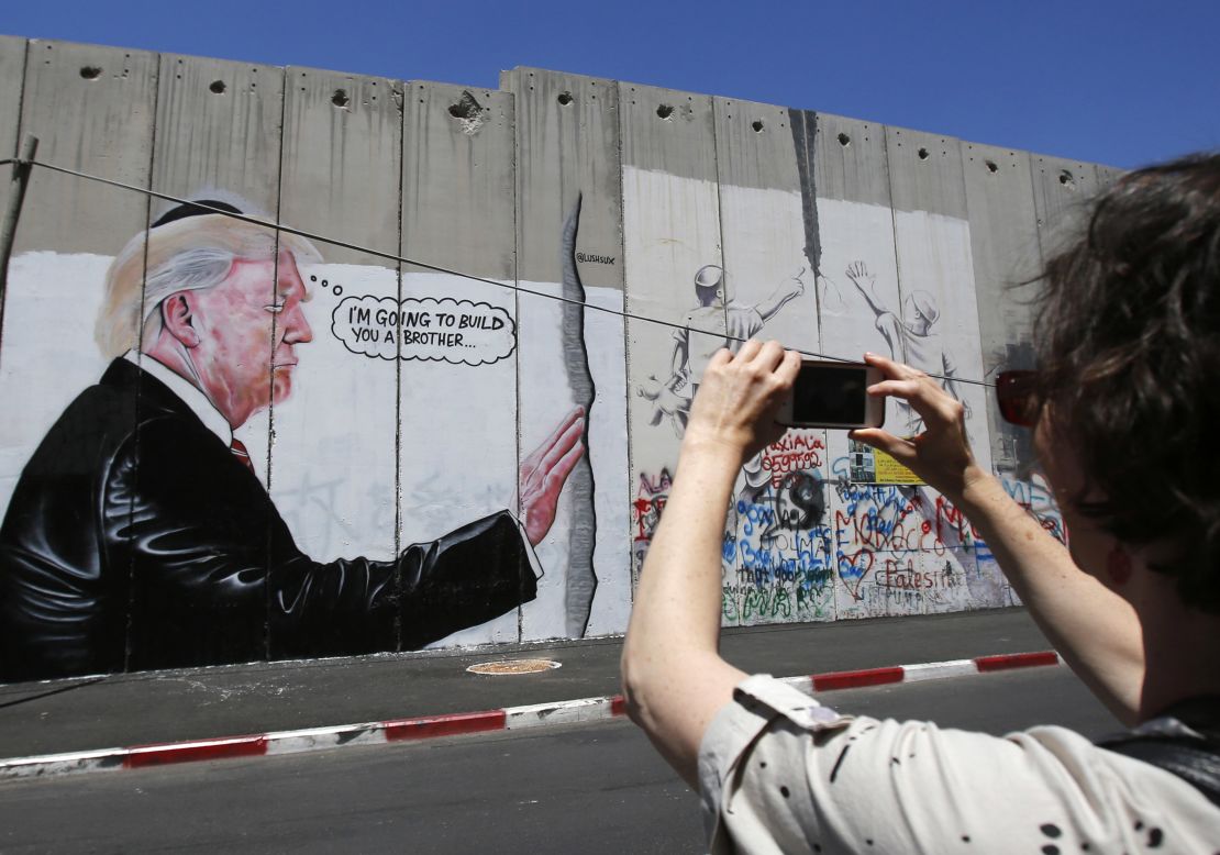 Street art - Trump The Wall brother