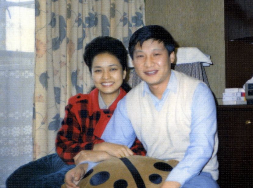 Xi and Peng in 1989.