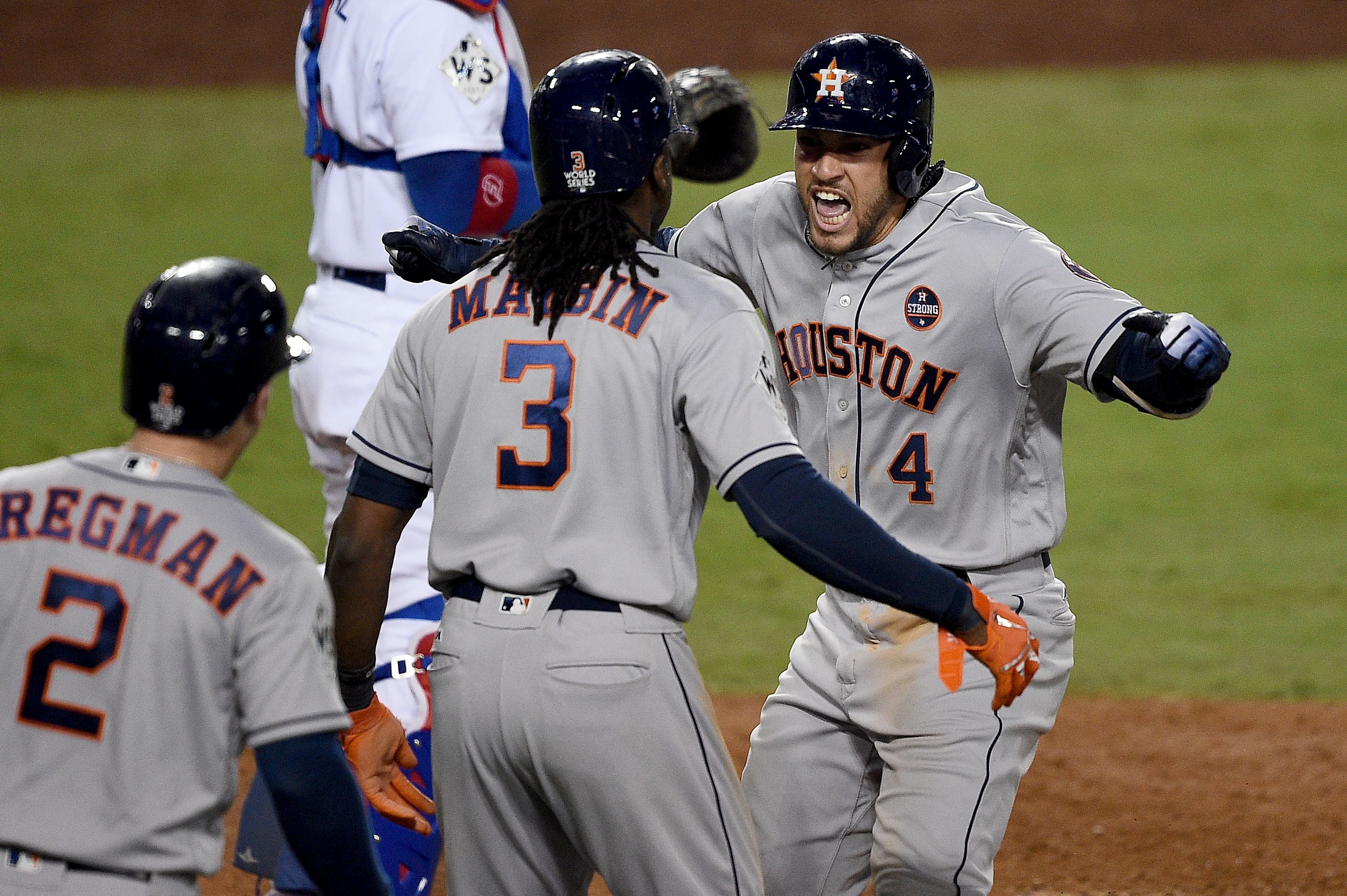 Astros tie up World Series with 7-6 win over Dodgers