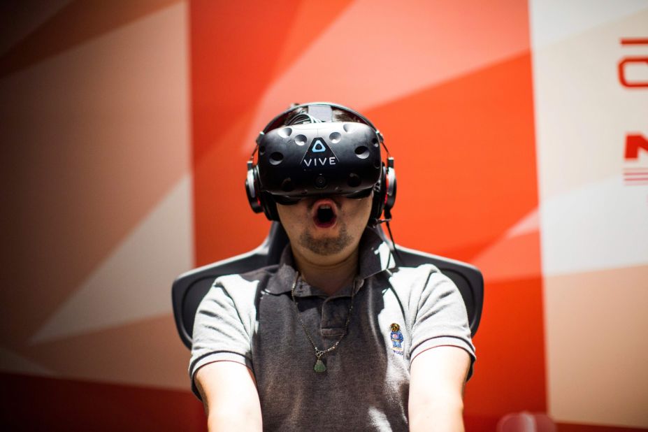 Both VR zones use the HTC Vive headset, praising its room-scale capabilities and the company's willingness to experiment with VR parks on these new forms of location-based entertainment.
