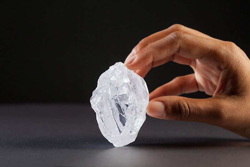 Raw diamond best sale stone price