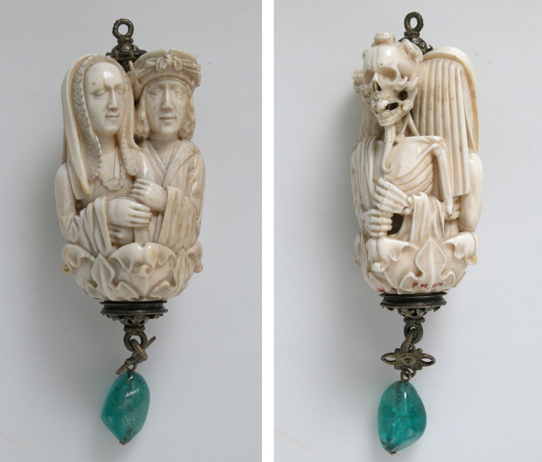 Two views of "Rosary Terminal Bead with Lovers and Death's
Head" (c.1500-1530) attributed to Chicart Bailly of Paris