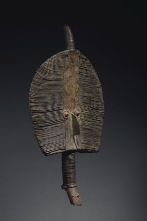 This Mahongwe reliquary figure from Gabon could fetch between 200,000 and 300,000 euros ($230,000 to $350,000).