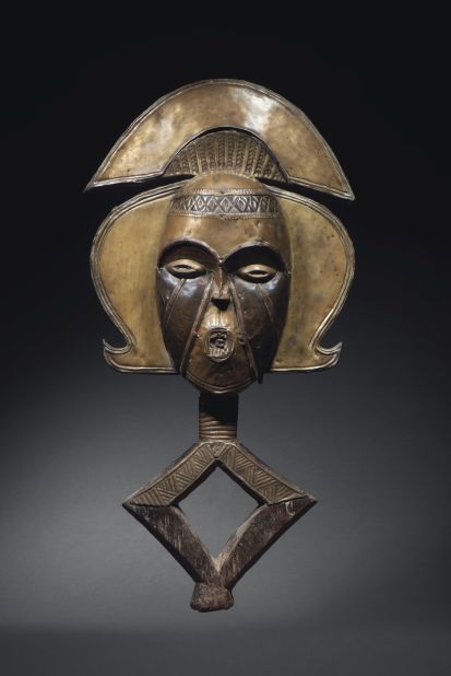 An extensive collection of Oceanic and African masterpieces from the collection of Pierre Vérité hits the auction block at Christie's in Paris on Nov. 21, 2018. This reliquary figure from Gabon in the celebrated Kota-Ndassa style is estimated to fetch between 100,000 and 150,000 euros (about $117,000 to $176,000).
