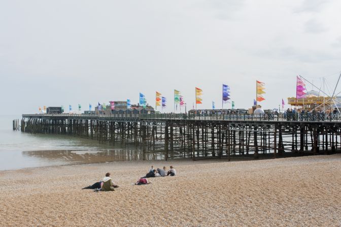 A pavilion in the center of the pier is home to a cafe and will host concerts and other public events.