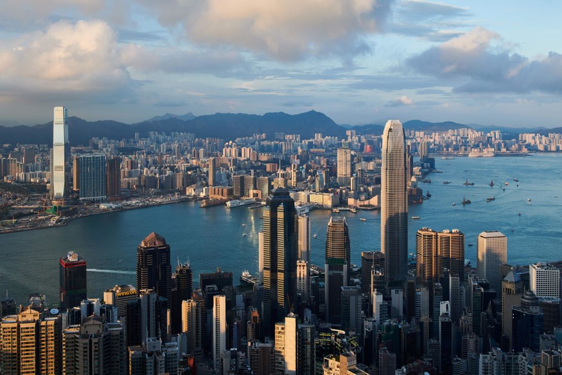 Hong Kong skyscraper sells for a record $5.2 billion | CNN Business