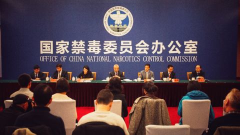 Both US and Chinese officials attended the press conference. 