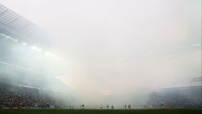 Smoke fills the air during a soccer match between Brazilian clubs Corinthians and Palmeiras on Sunday, November 5. <a href="index.php?page=&url=http%3A%2F%2Fwww.cnn.com%2F2017%2F10%2F16%2Fsport%2Fgallery%2Fwhat-a-shot-sports-1017%2Findex.html" target="_blank">See 23 amazing sports photos from last week</a>