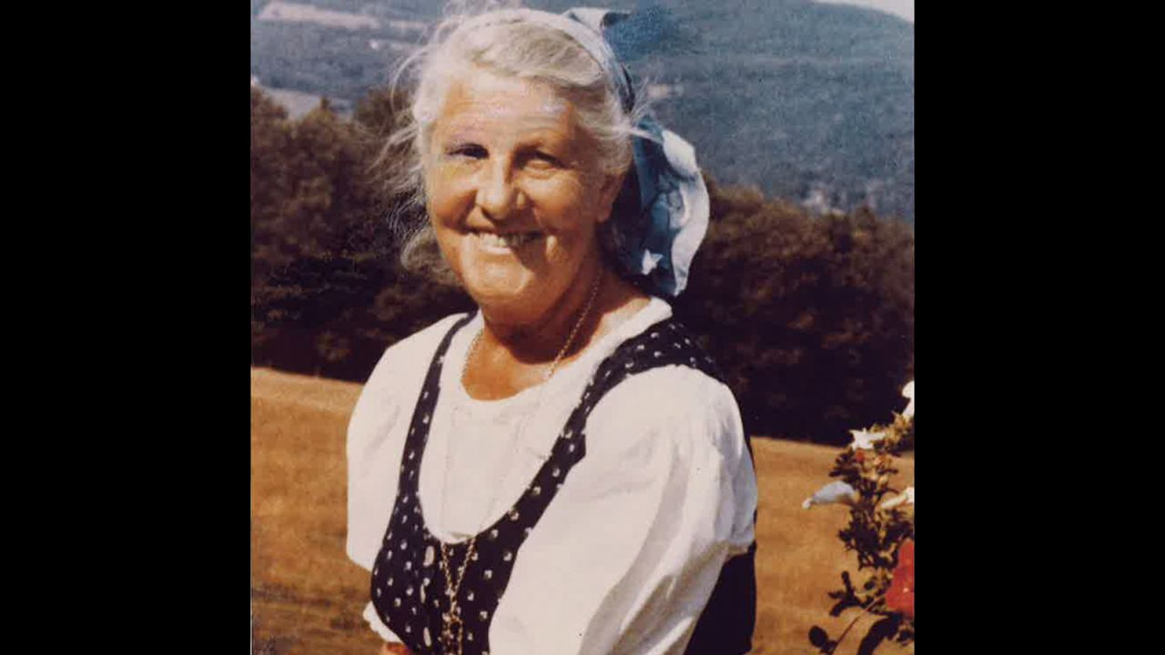 After 20 years, the family stopped touring in 1956. Maria von Trapp had already realized that Stowe, Vermont, would be a hard place to support the family by farming. She started opening up the lodge to guests in 1950.