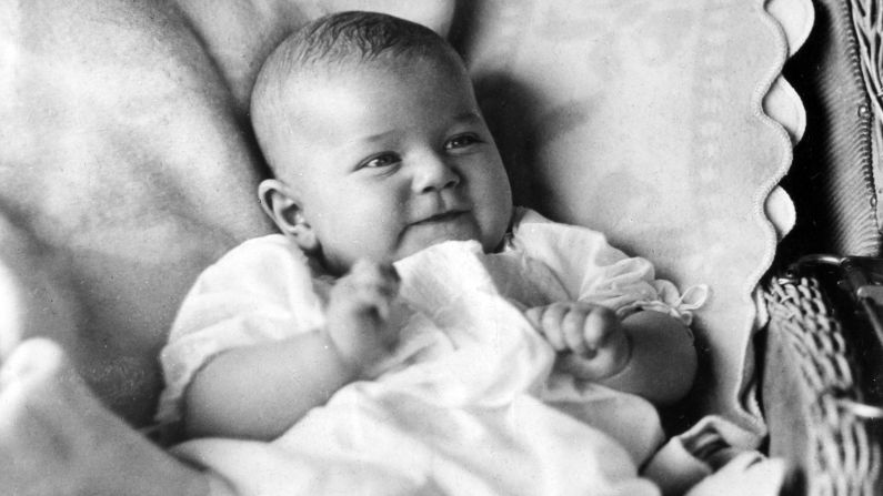Doris Day was born in Cincinnati on April 3, 1922. Her birth name was Doris Mary Ann von Kappelhoff. Her parents were William and Alma. William was a music teacher.
