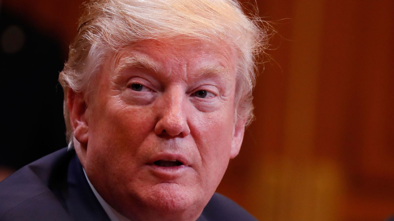 SEOUL, SOUTH KOREA - NOVEMBER 07:  U.S. President Donald Trump attends the presidential summit at the presidential Blue House on November 7, 2017 in Seoul, South Korea. Trump is in South Korea as a part of his Asian tour.  (Jeon Heon-Kyun - Pool /Getty Images)