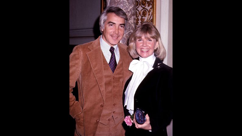 Day and her fourth husband, Barry Comden pose for a photo. The couple married in 1976 and divorced in 1981. Comden was her last husband.