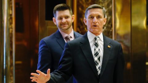 Retired Lt. Gen. Michael Flynn arrives at the Trump Tower for meetings with US President-elect Donald Trump, in New York on November 17, 2016. / AFP / Eduardo Munoz Alvarez