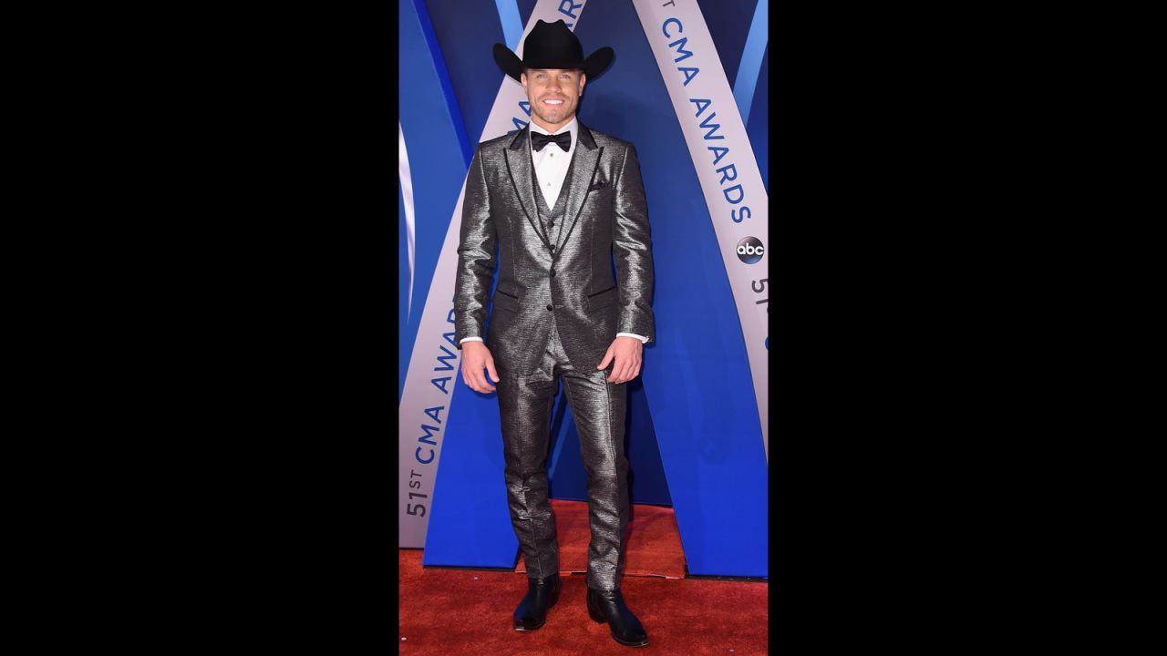 Dustin Lynch