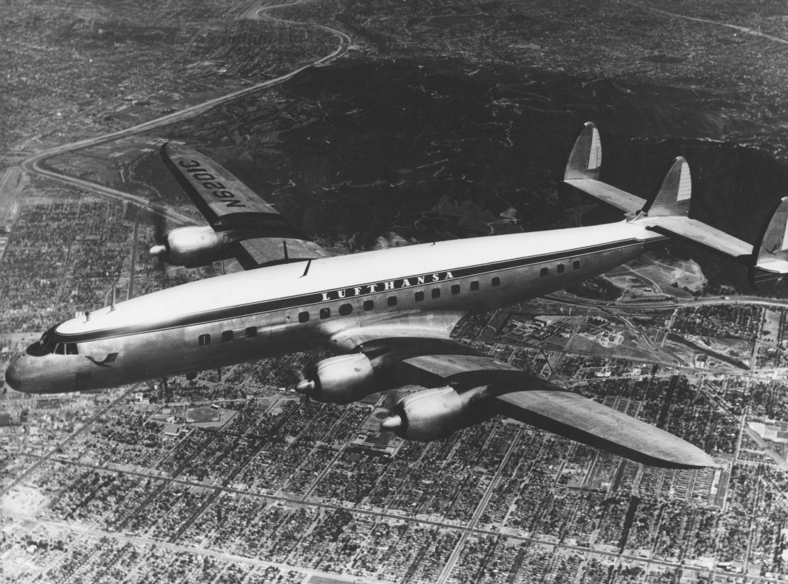 Lufthansa is rebuilding a Super Constellation similar to this one from 1954.