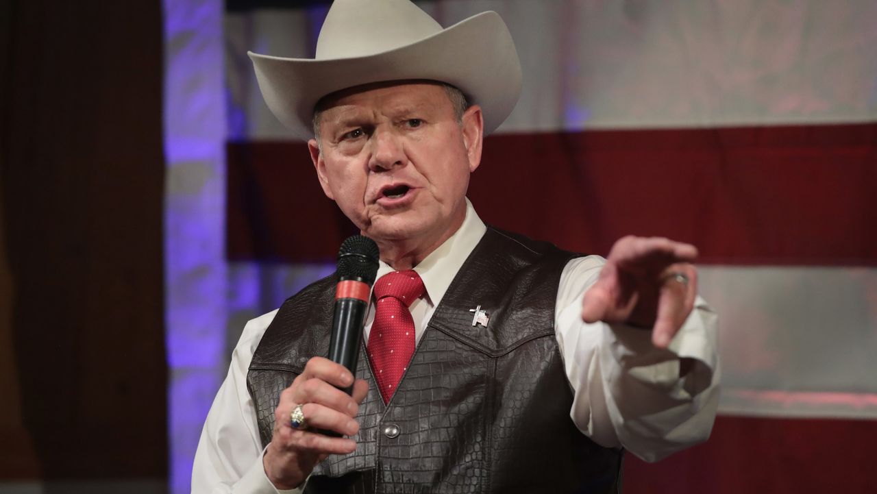 FAIRHOPE, AL - SEPTEMBER 25:  Republican candidate for the U.S. Senate in Alabama, Roy Moore, speaks at a campaign rally on September 25, 2017 in Fairhope, Alabama. Moore is running in a primary runoff election against incumbent Luther Strange for the seat vacated when Jeff Sessions was appointed U.S. Attorney General by President Donald Trump. The runoff election is scheduled for September 26.  (Photo by Scott Olson/Getty Images)