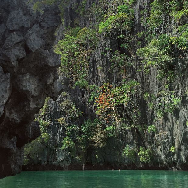 "Without the figures of the swimmers, it would be impossible to read the scale of this lagoon on the island of Miniloc, off the coast of Palawan."