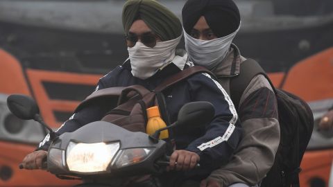 A report by the Indian Institute of Technology Kanpur carried out in 2014 found that vehicle omissions accounted for 20% of Delhi's annual PM2.5 levels.
