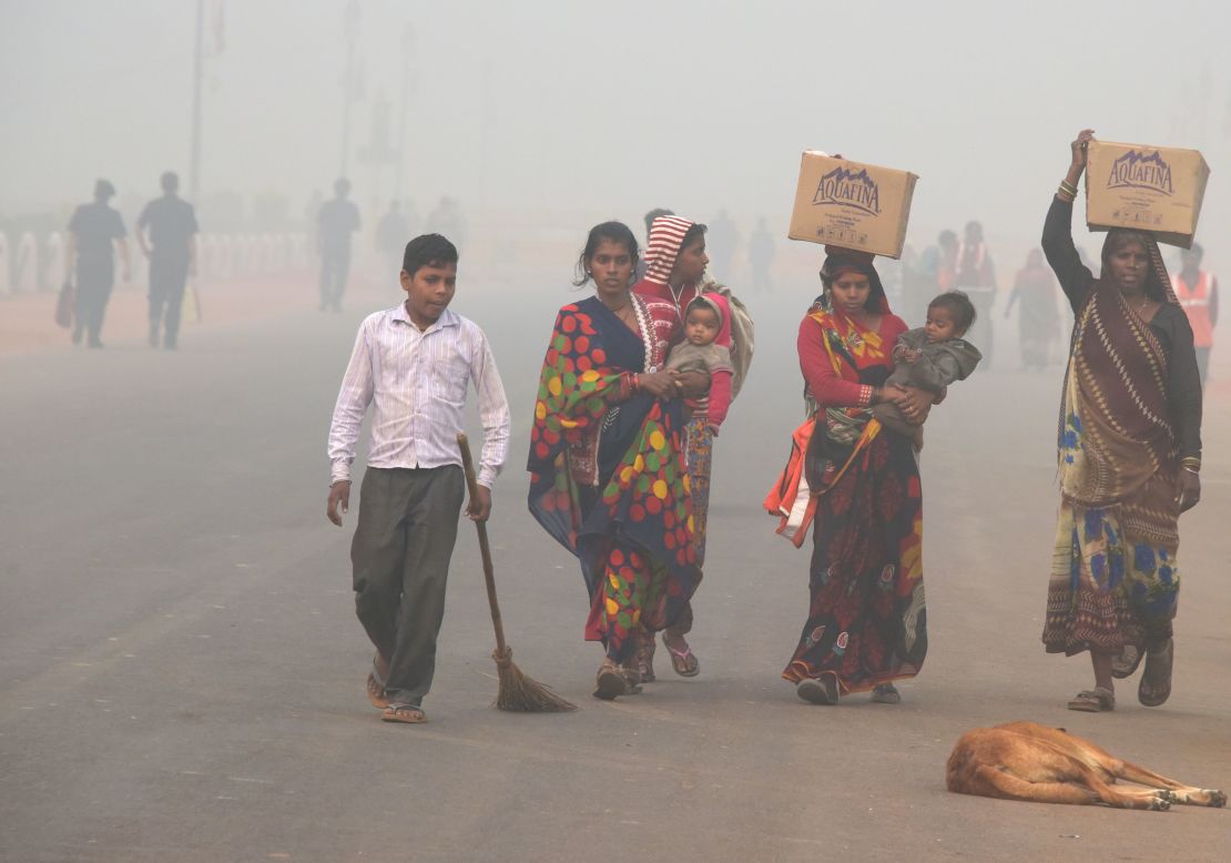 Many of Delhi's residents are either unaware of the dangers of breathing in polluted air, or are unable to afford masks and other protective measures. 