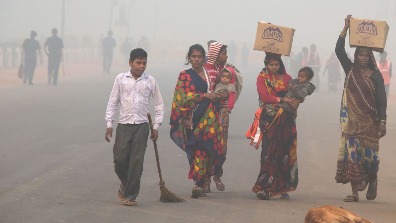 Many of Delhi's residents are either unaware of the dangers of breathing in polluted air, or are unable to afford masks and other protective measures. 