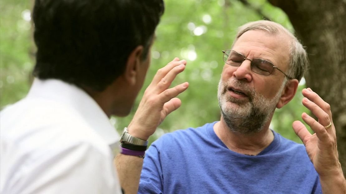 Sandy Halperin tells Dr. Sanjay Gupta that dementia is a "whirling-like confusion" with a sensation of cotton stuffed into the front of his brain.