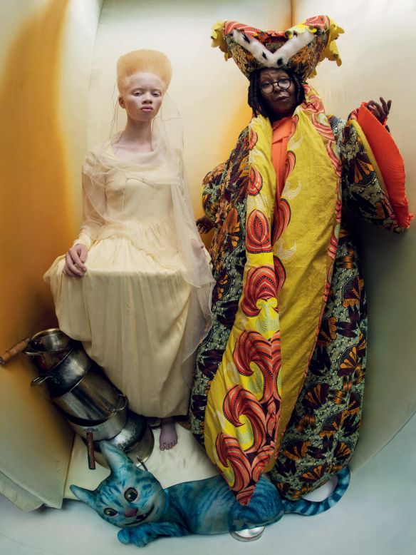 Whoopi Goldberg and Thando Hopa as the Royal Duchess and Princess of Hearts