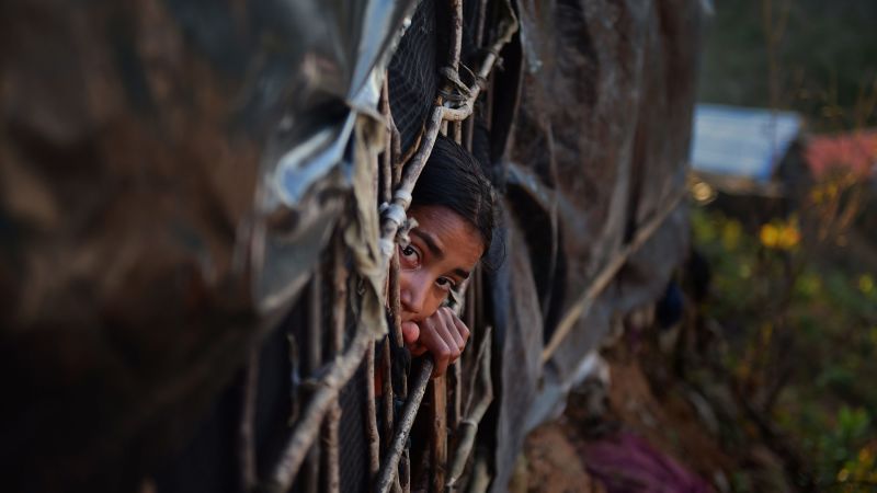 Rohingya Refugees Flee Violence | CNN