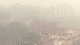 smog increasing air pollution india nikhil kumar_00003326.jpg