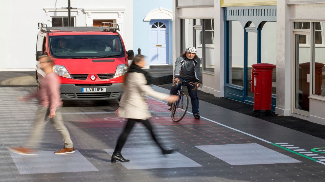 The crossing also providers warning signals in situations where vehicles could cause blind spots for other road users.