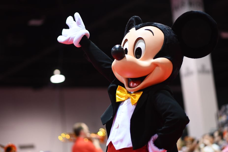 Video: Could Disney Power Couple, Minnie and Mickey Mouse, Be